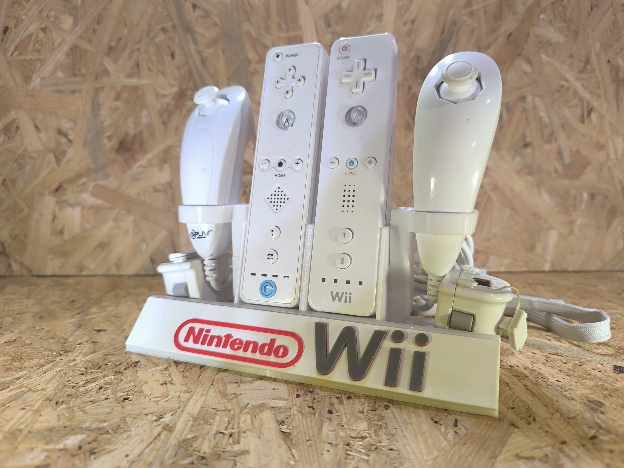 Suporte de comandos Nintendo Wii branco — fotografia 9