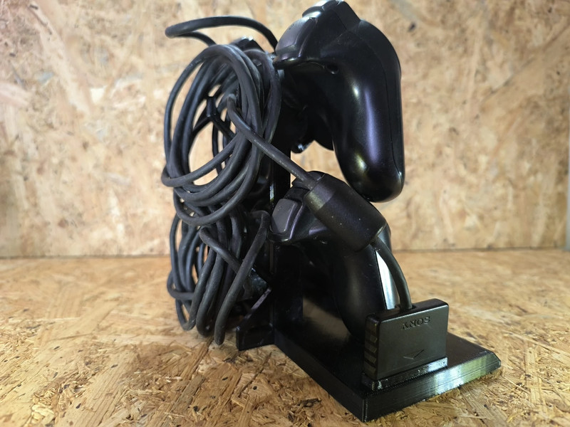 Suporte para dois comandos PS2 — fotografia 4
