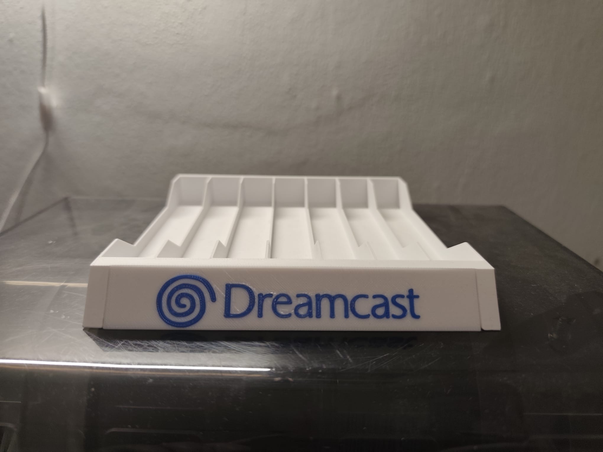 Suporte de jogos Dreamcast branco — fotografia 3