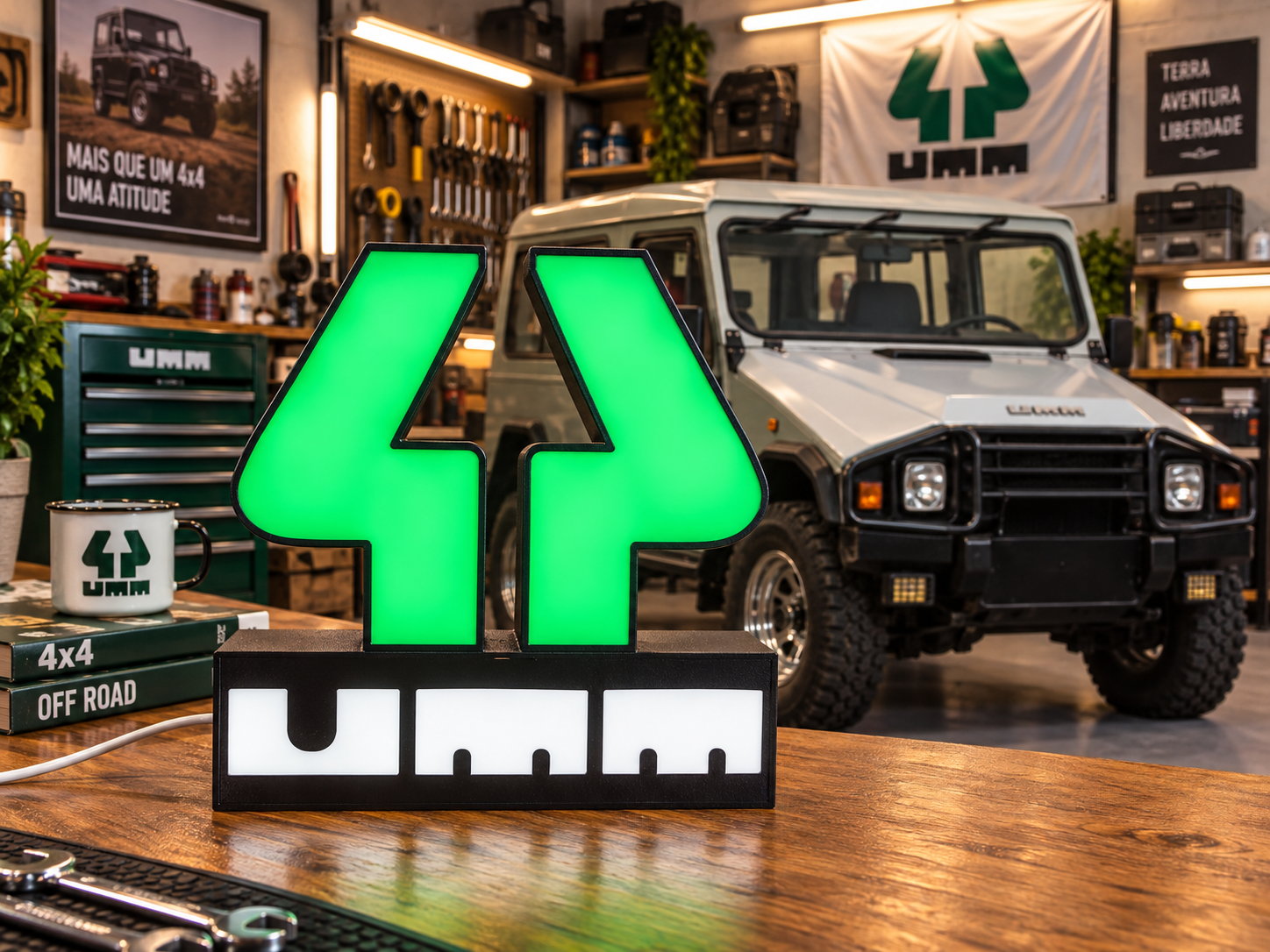 UMM — Luminária Lightbox