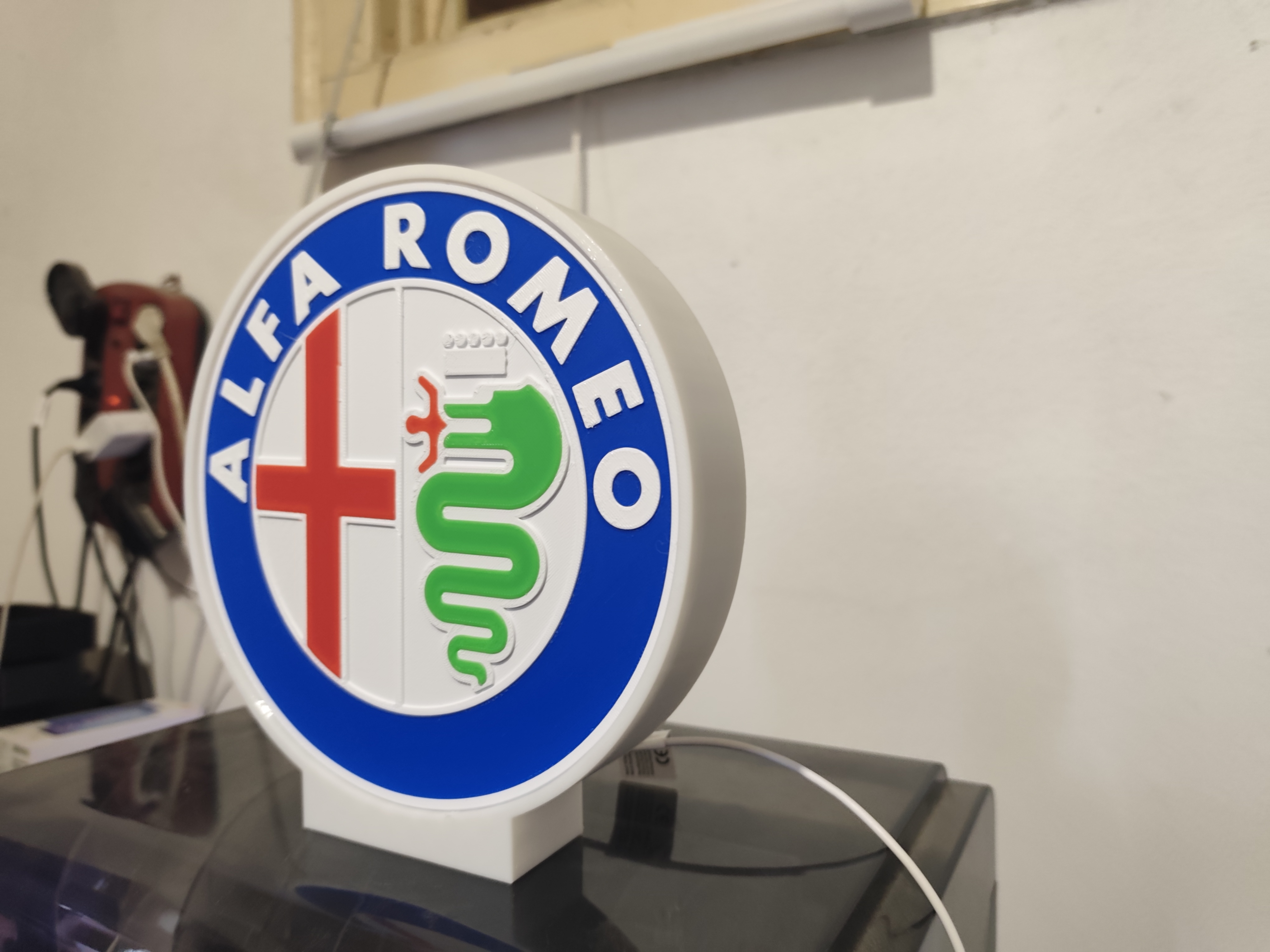 Alfa Romeo 4 cores caixa branca — fotografia 5