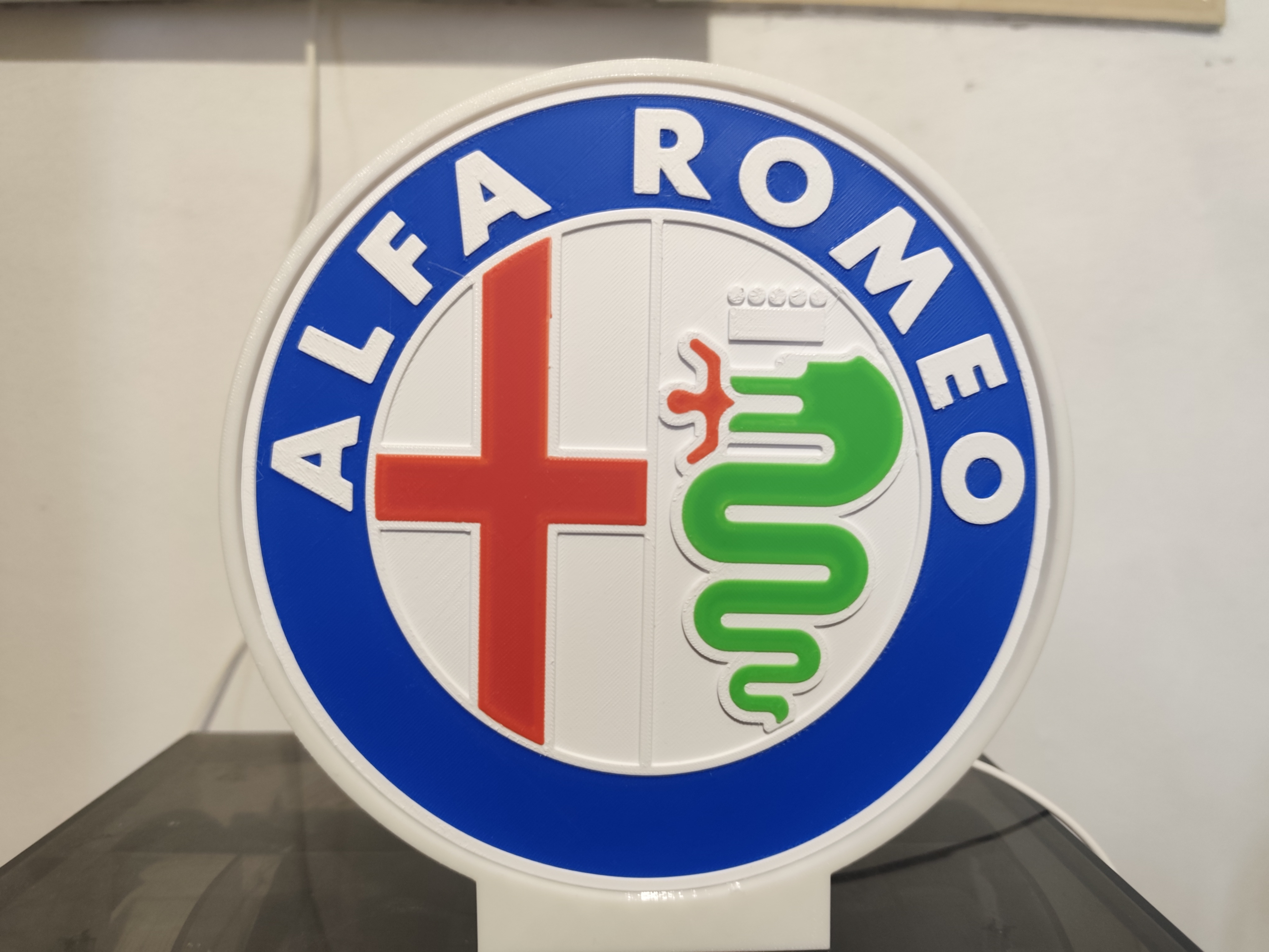 Alfa Romeo 4 cores caixa branca — fotografia 7