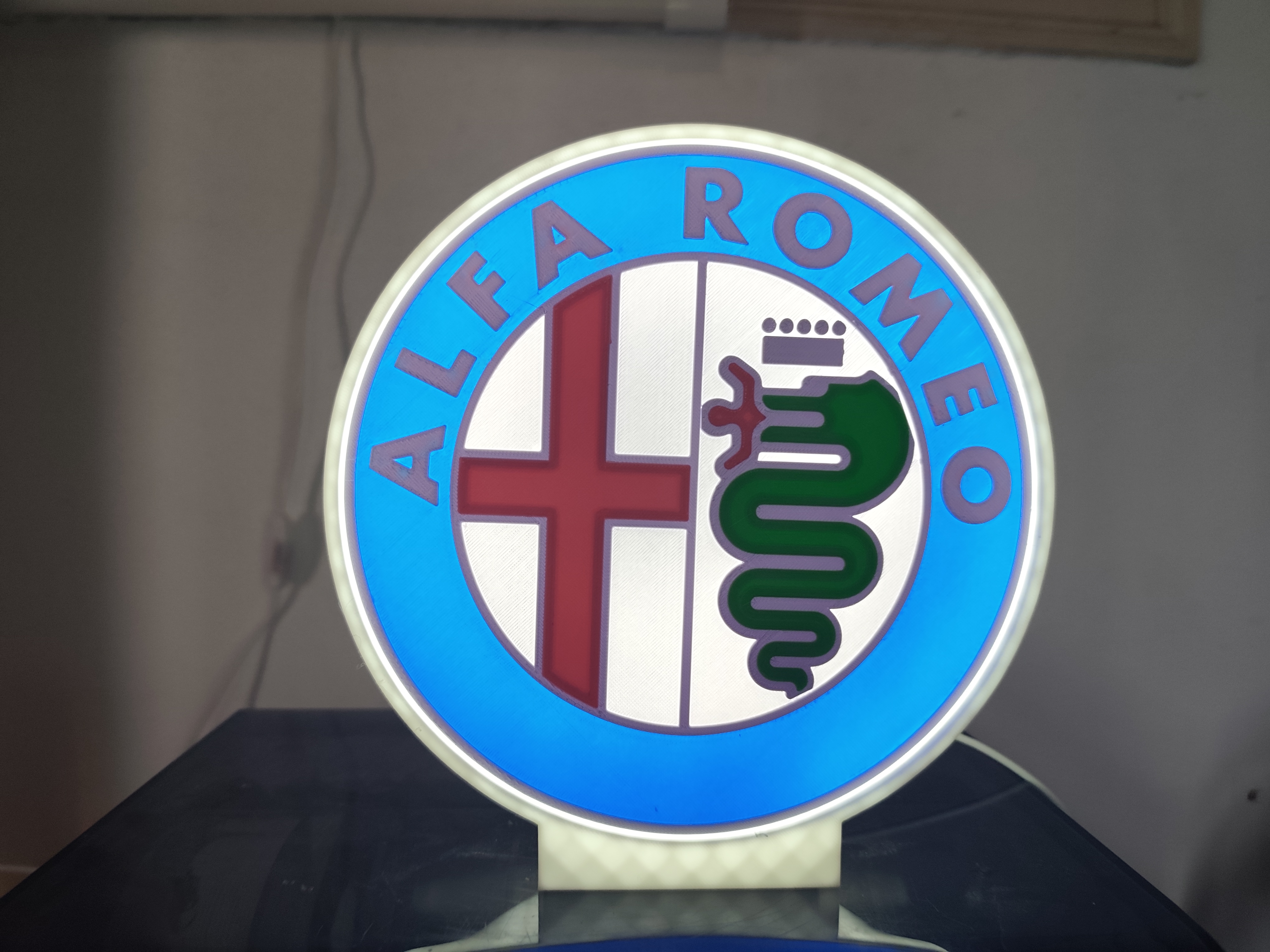 Alfa Romeo 4 cores caixa branca — fotografia 8