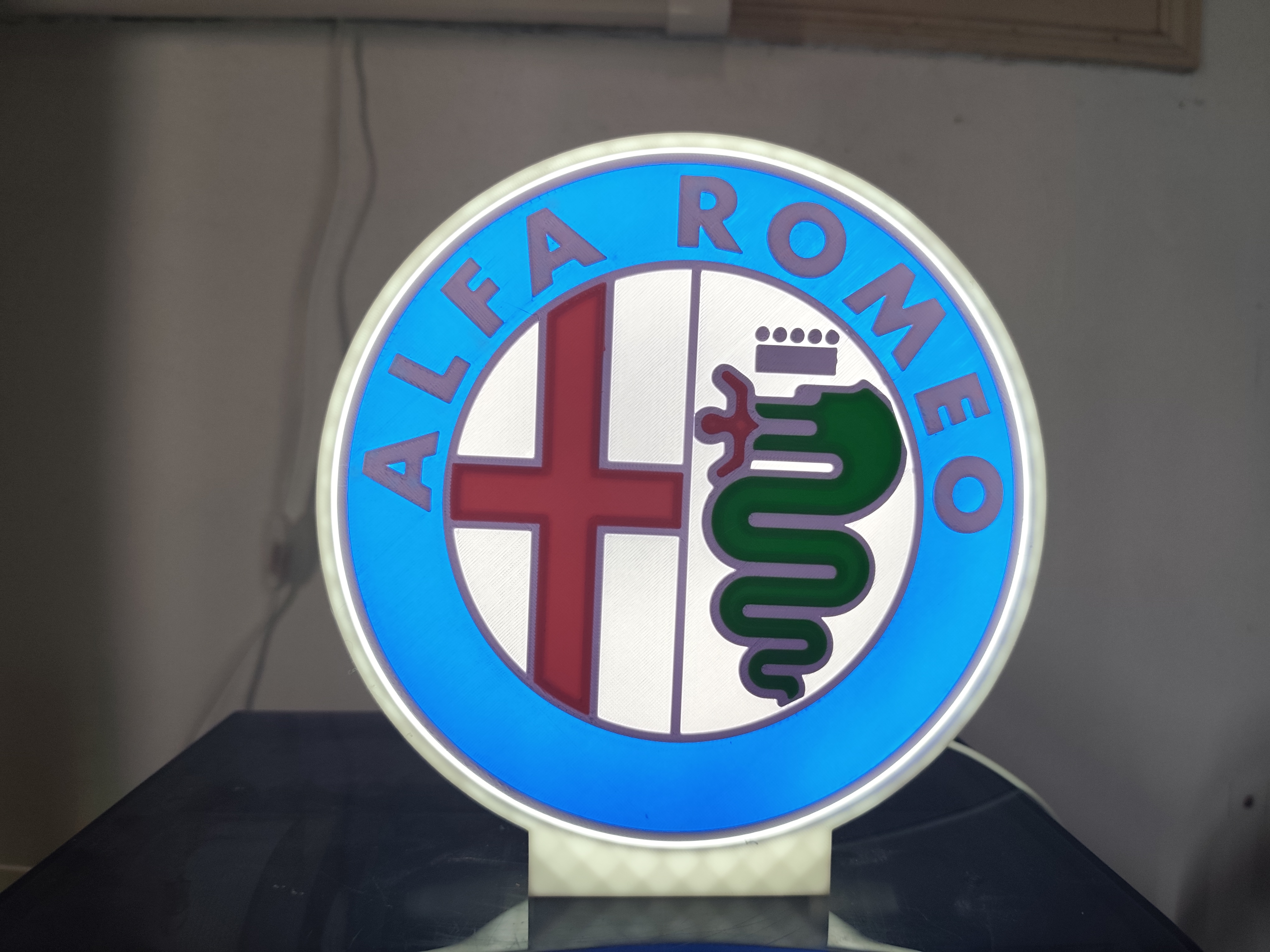Alfa Romeo 4 cores caixa branca — fotografia 9