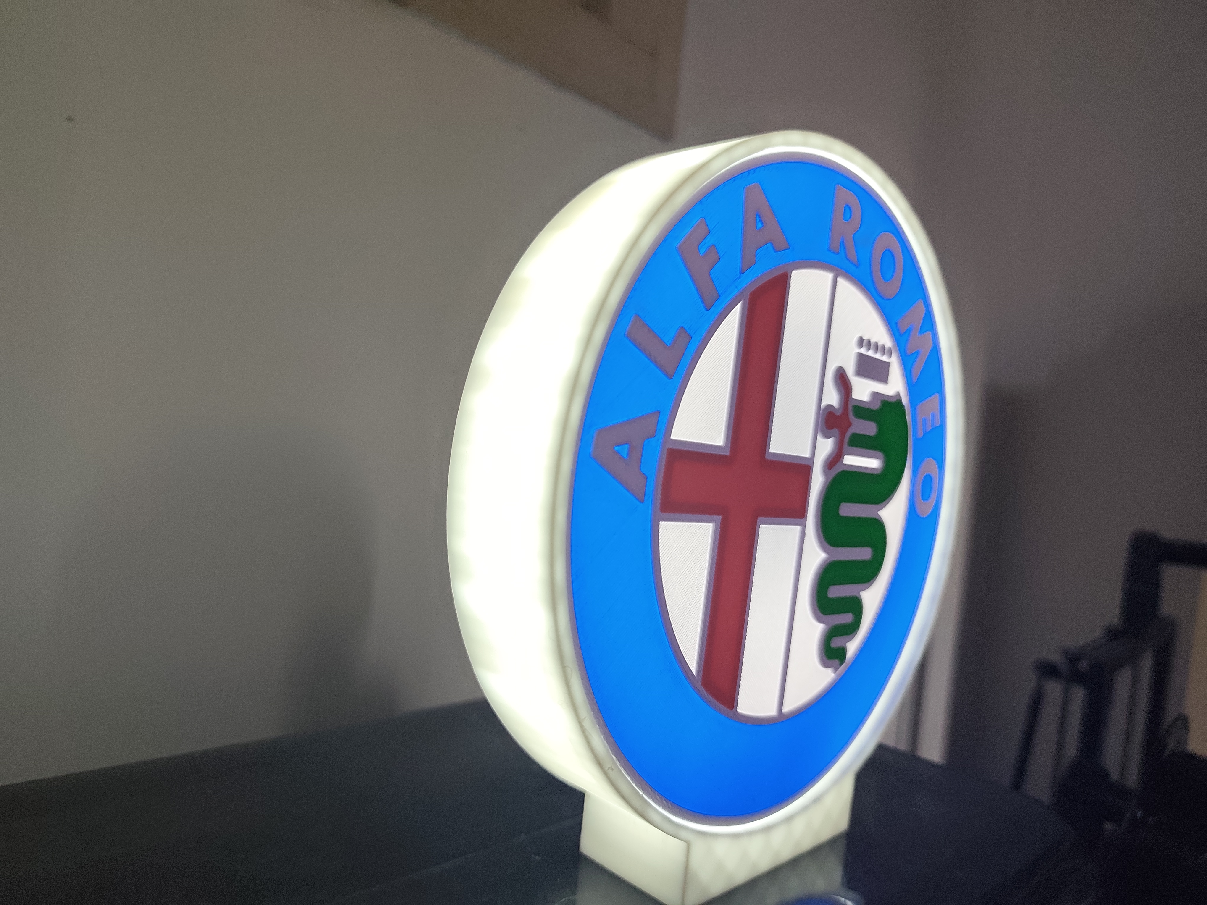 Alfa Romeo 4 cores caixa branca — fotografia 11