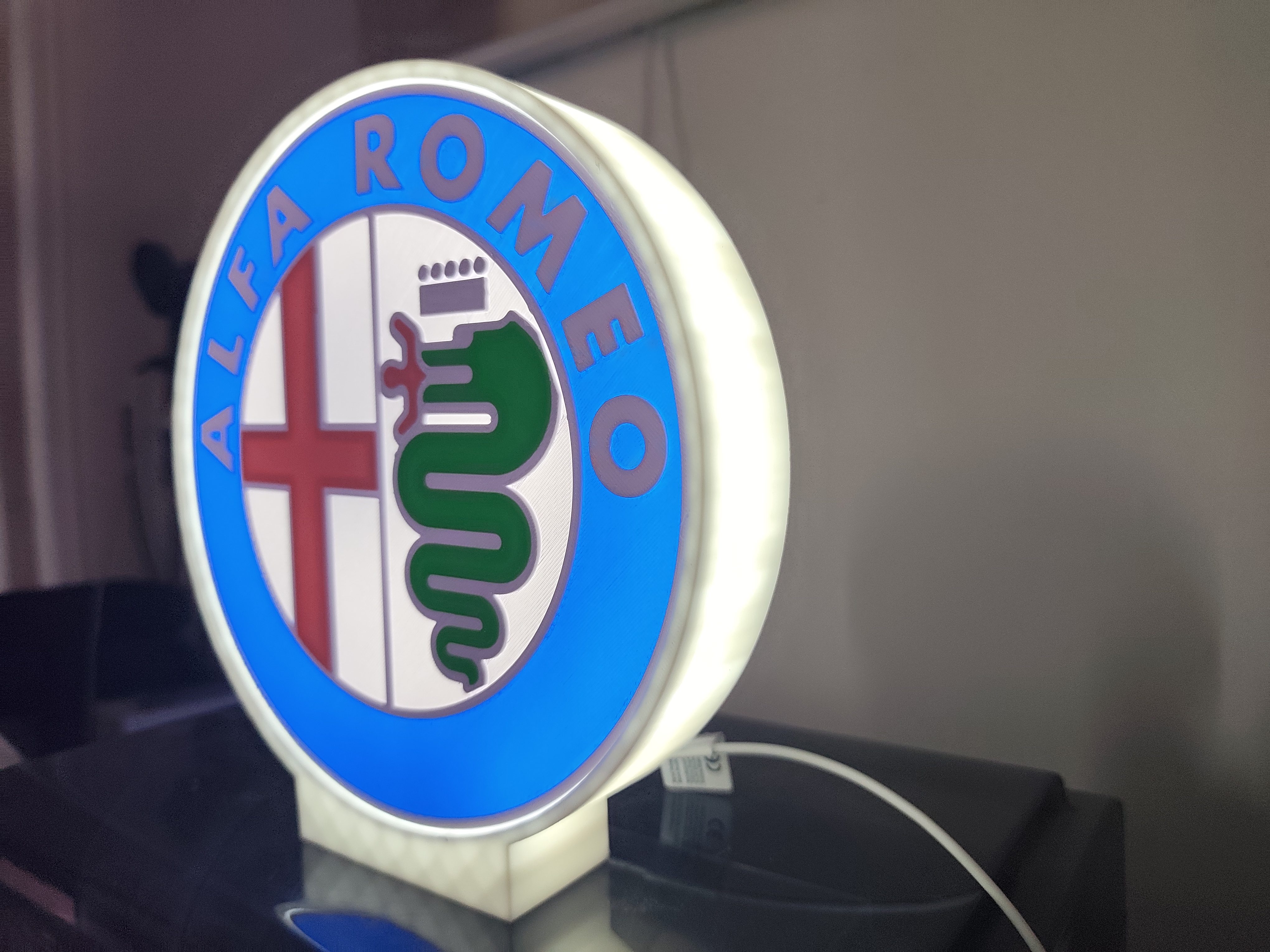 Alfa Romeo 4 cores caixa branca — fotografia 12