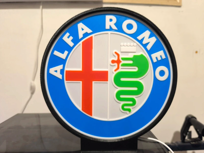 Alfa Romeo 4 cores — imagem 2