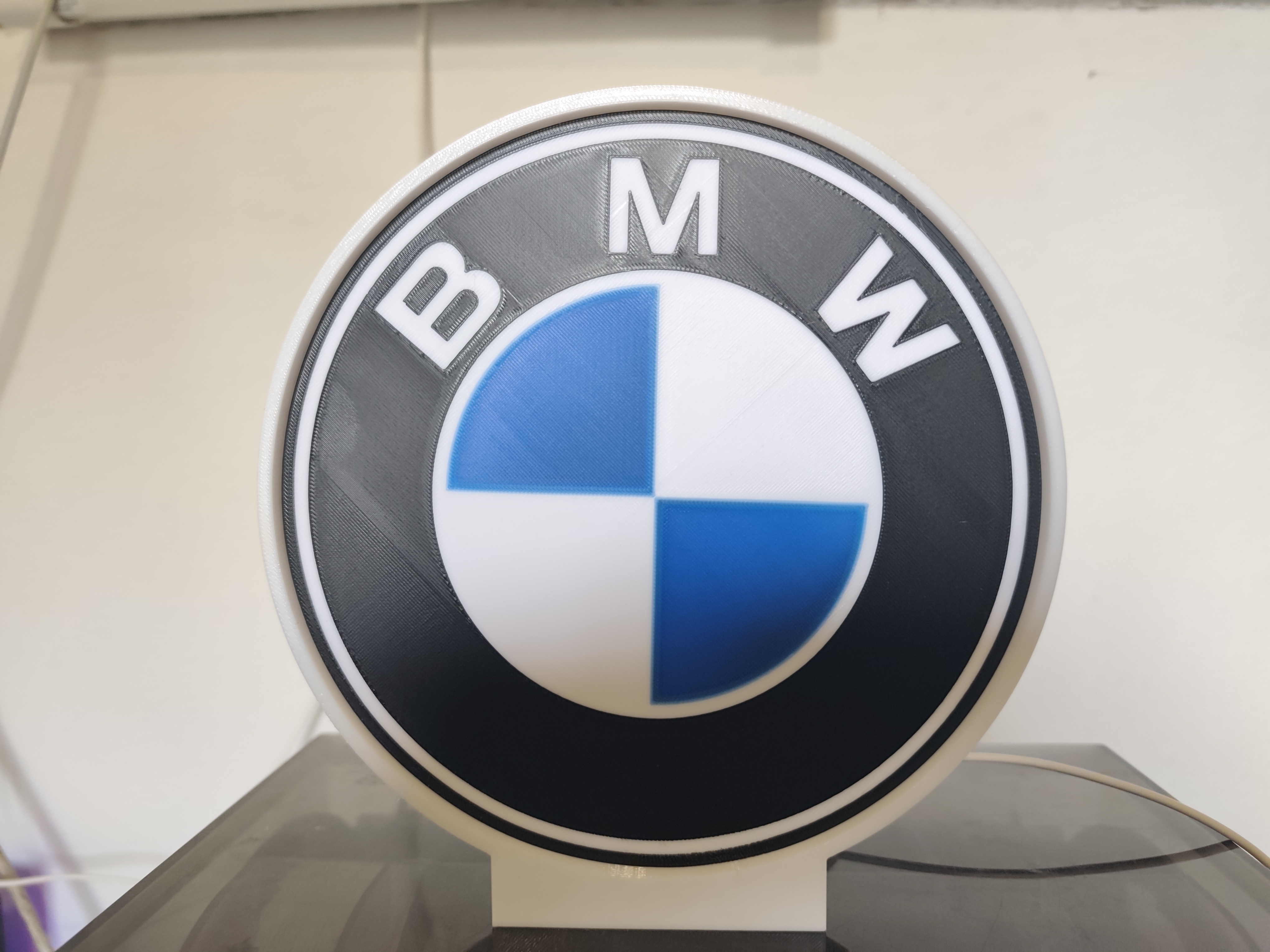 BMW caixa branca — imagem 6