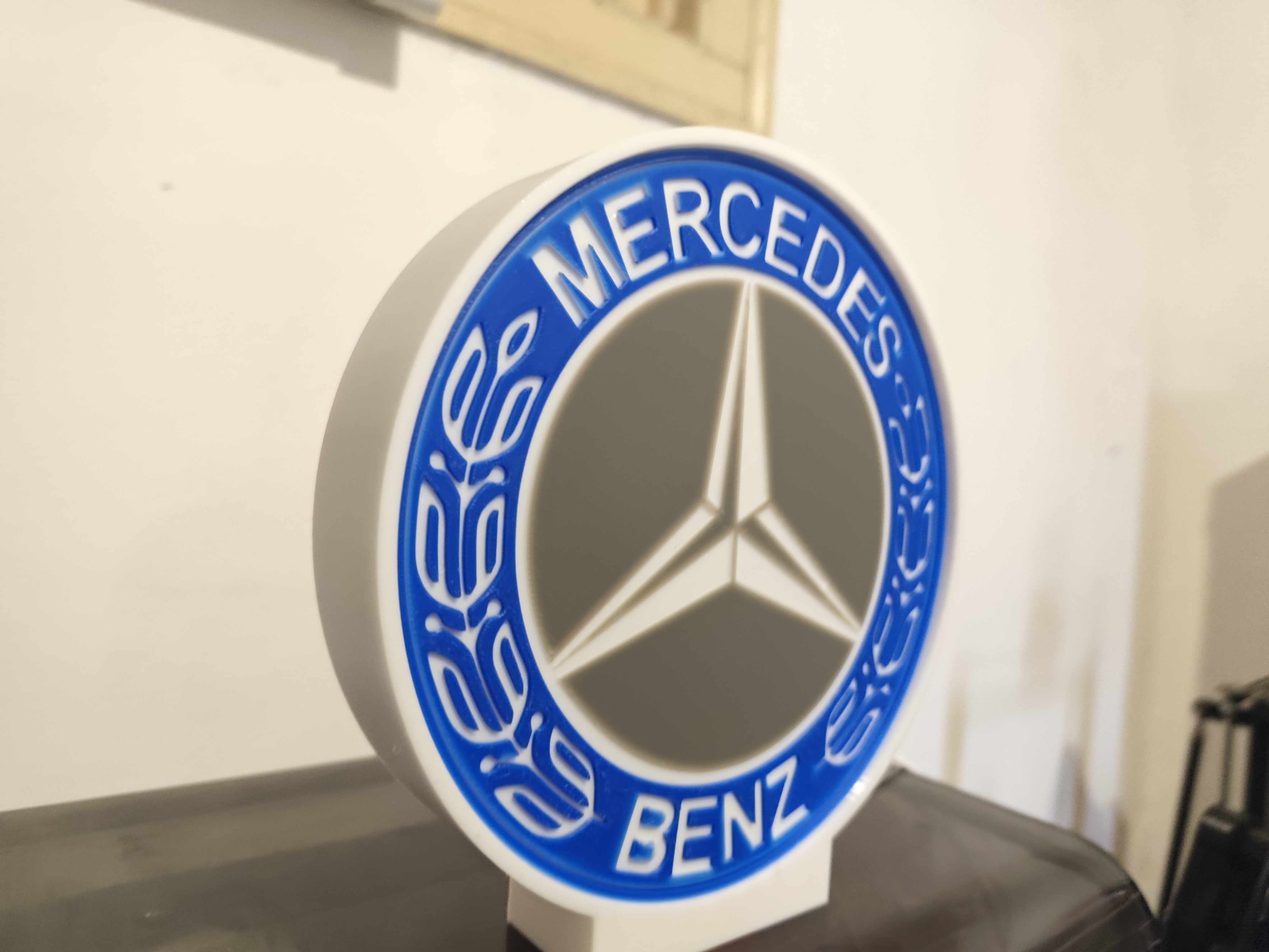 Mercedes-Benz Azul e cinza · Caixa branca — imagem 4