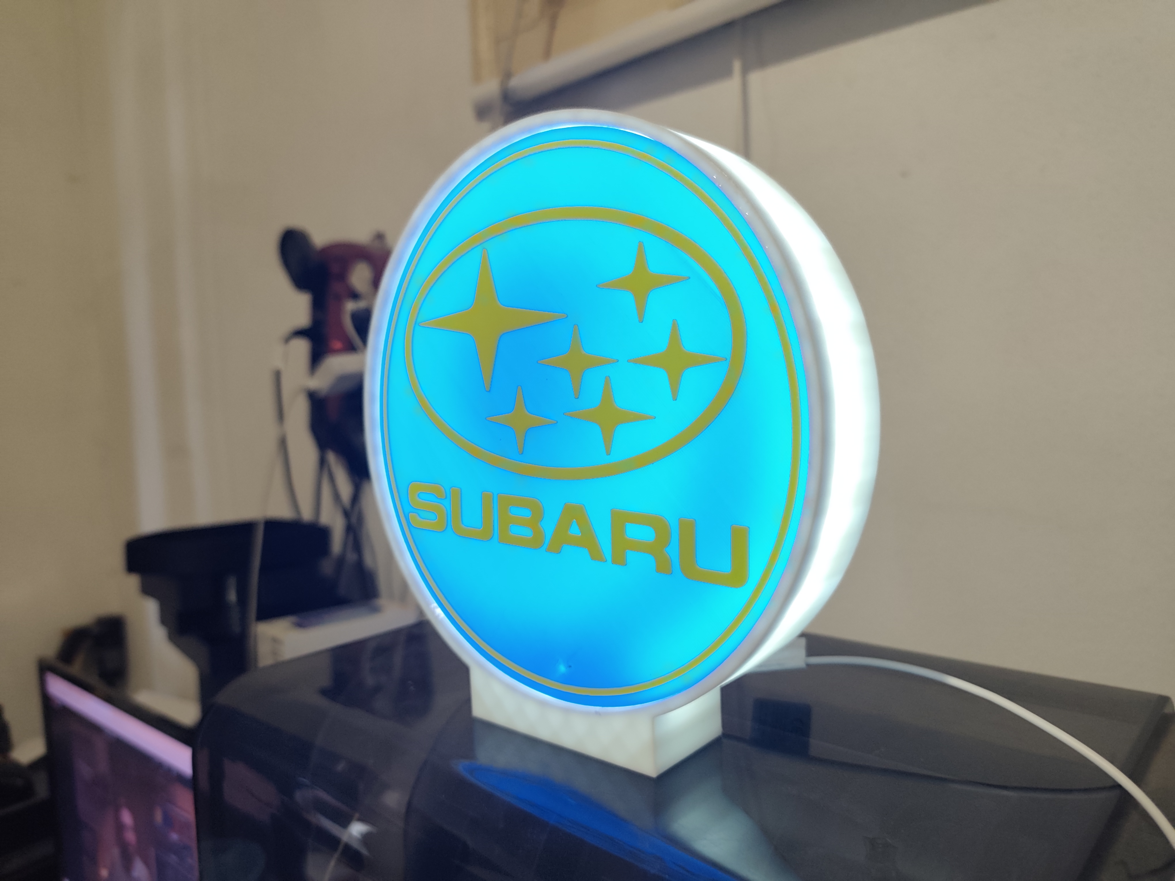 Subaru caixa branca — imagem 11