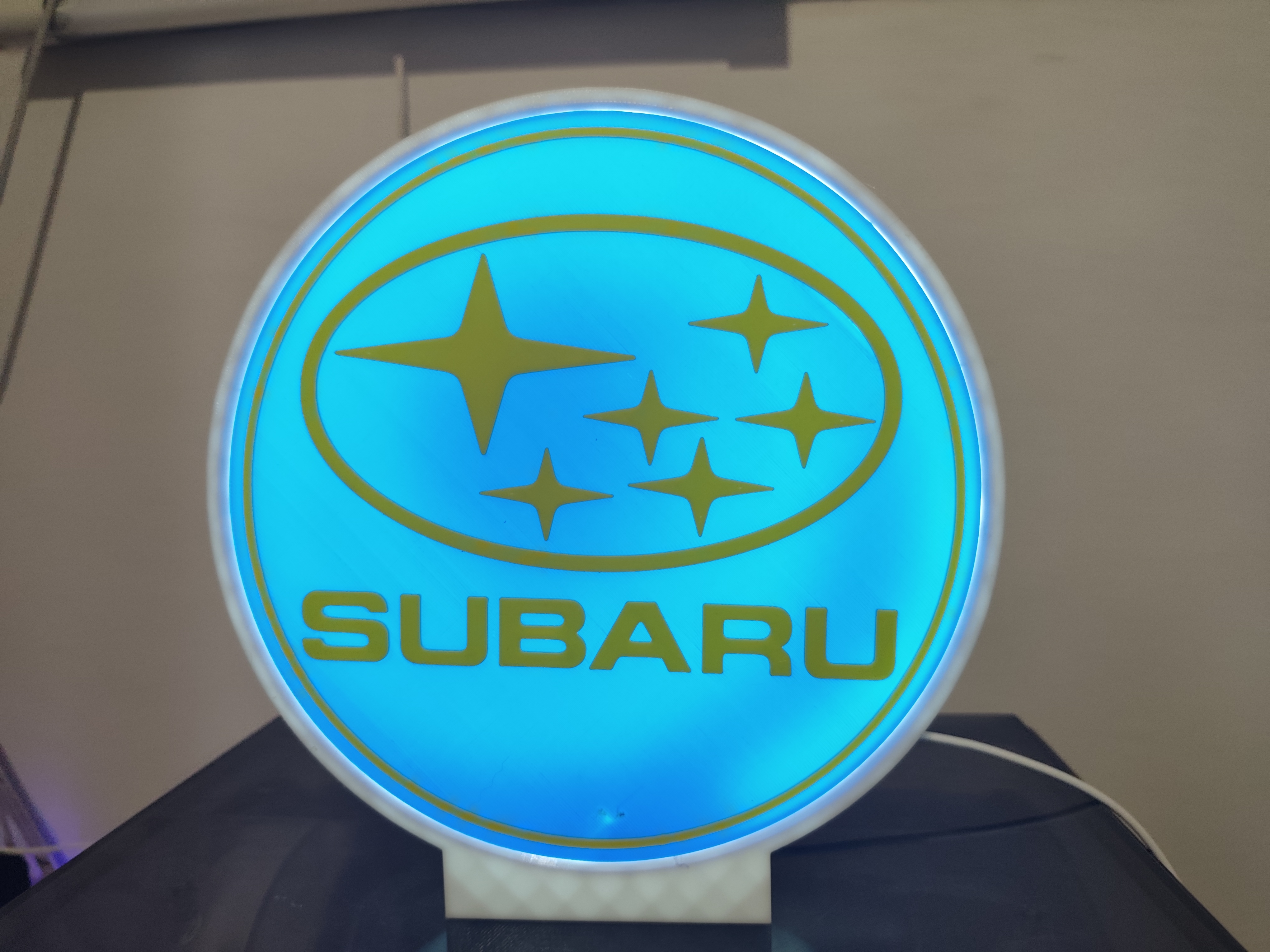 Subaru caixa branca — imagem 13
